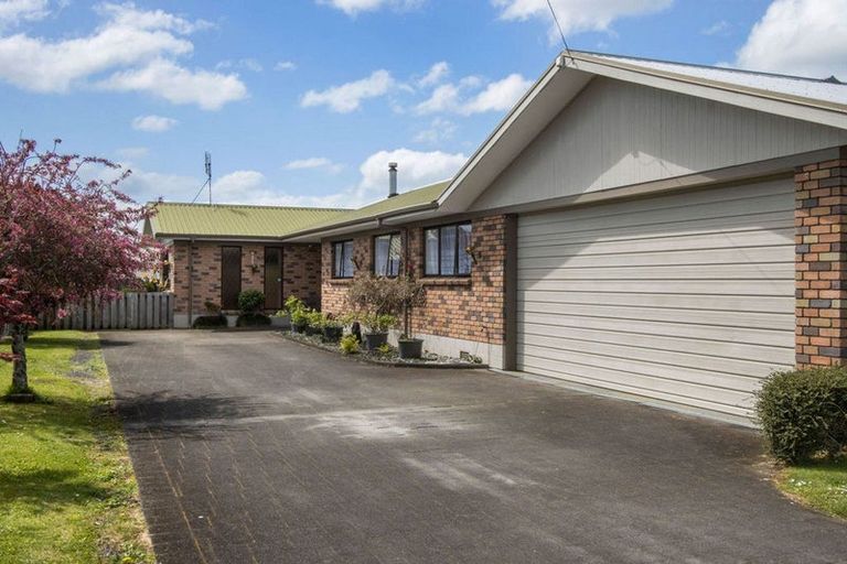 Photo of property in 16 Jocelyn Street, Katikati, 3129