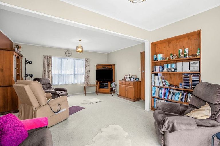 Photo of property in 178 Wellington Road, Wainuiomata, Lower Hutt, 5014