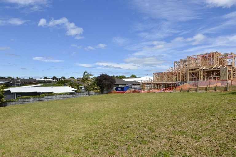 Photo of property in 44 Inverness Drive, Pyes Pa, Tauranga, 3112