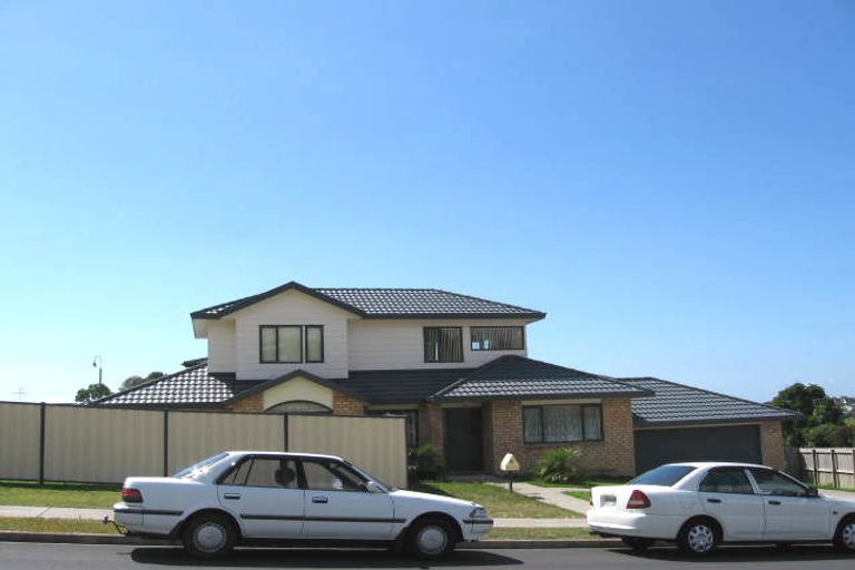 Photo of property in 35 Ian Sage Avenue, Long Bay, Auckland, 0630