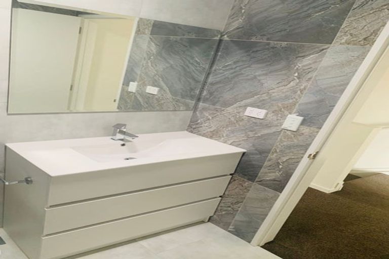 Photo of property in 4 Karoro Road, Flat Bush, Auckland, 2019