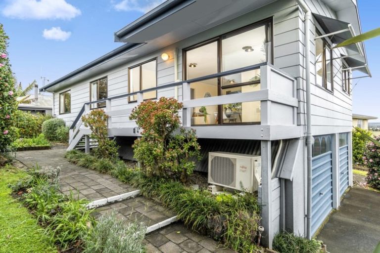 Photo of property in 77 Townhead Crescent, Bethlehem, Tauranga, 3110