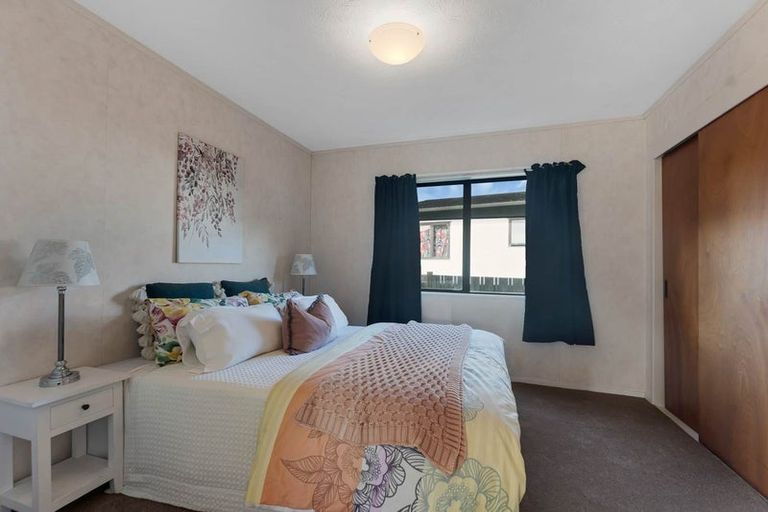 Photo of property in 33 Greenstone Place, Clover Park, Auckland, 2019
