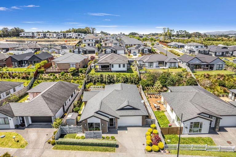 Photo of property in 21 Jeroboam Loop, Kumeu, 0810