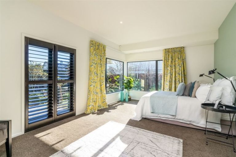 Photo of property in 33a Jacksons Road, Merivale, Christchurch, 8014