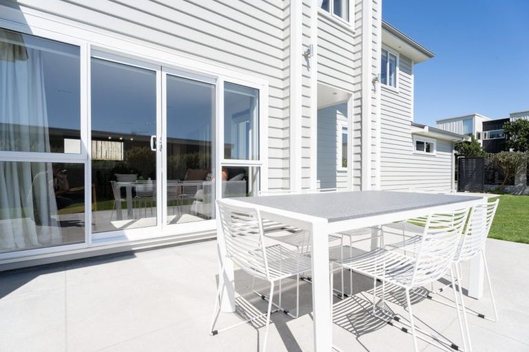 Photo of property in 64 Woodridge Drive, Woodridge, Wellington, 6037