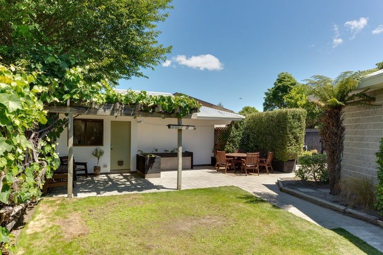 Photo of property in 52 Solomon Avenue, Redwood, Christchurch, 8051