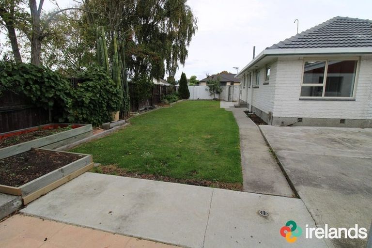 Photo of property in 3 Besant Place, Avondale, Christchurch, 8061