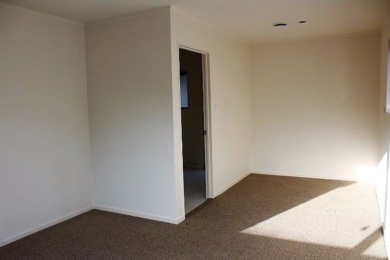 Photo of property in 1/34 Sorrel Crescent, Bucklands Beach, Auckland, 2012