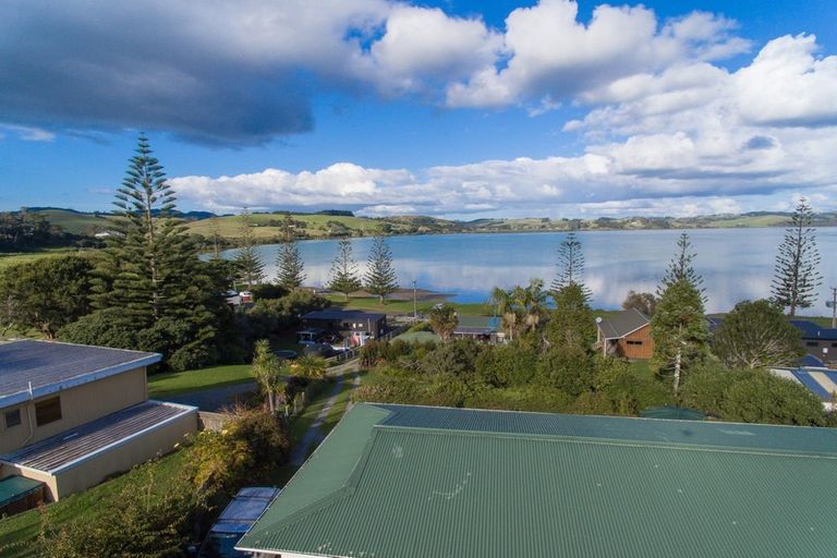 Photo of property in 16 Marchant Road, Hihi, Mangonui, 0494