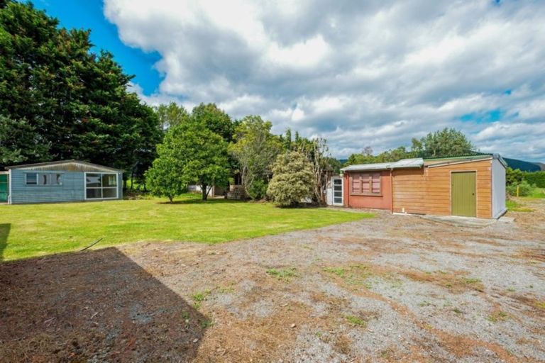 Photo of property in 119 Engles Road, Shannon, 4821