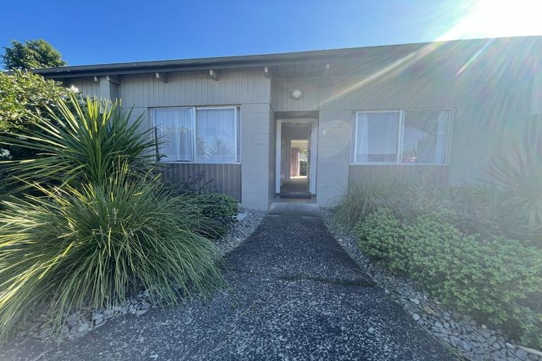 Photo of property in 2/35 Riversdale Road, Avondale, Auckland, 1026