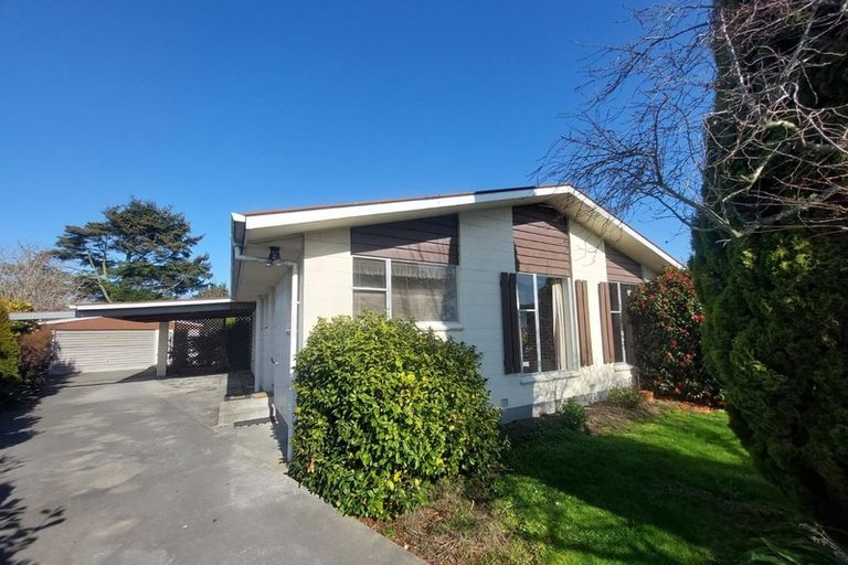 Photo of property in 5 Nanette Street, Upper Riccarton, Christchurch, 8041
