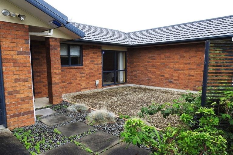 Photo of property in 181 Old Farm Road, Hamilton East, Hamilton, 3216