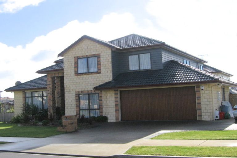 Photo of property in 2 Premwood Road, Flat Bush, Auckland, 2016