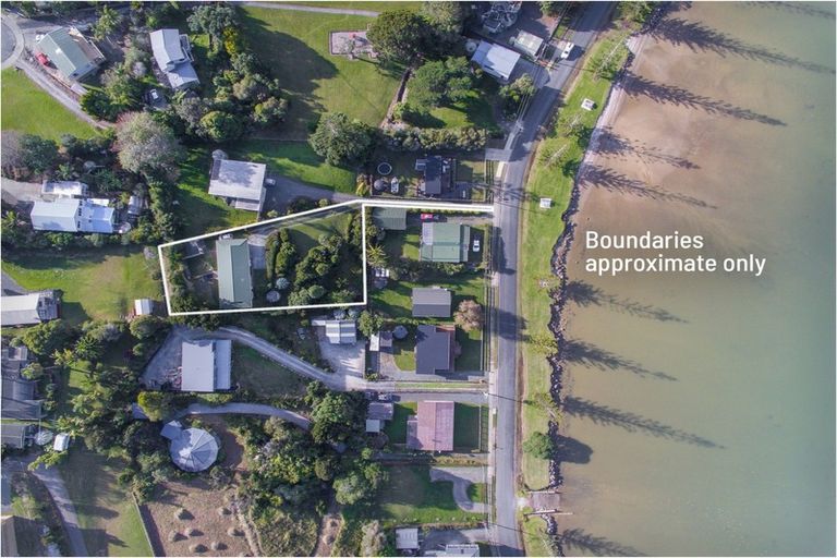 Photo of property in 16 Marchant Road, Hihi, Mangonui, 0494