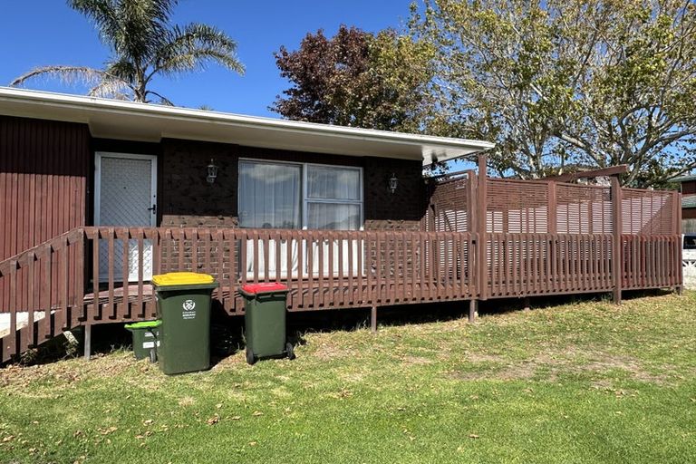 Photo of property in 1/4 Aylmer Court, Eastern Beach, Auckland, 2012