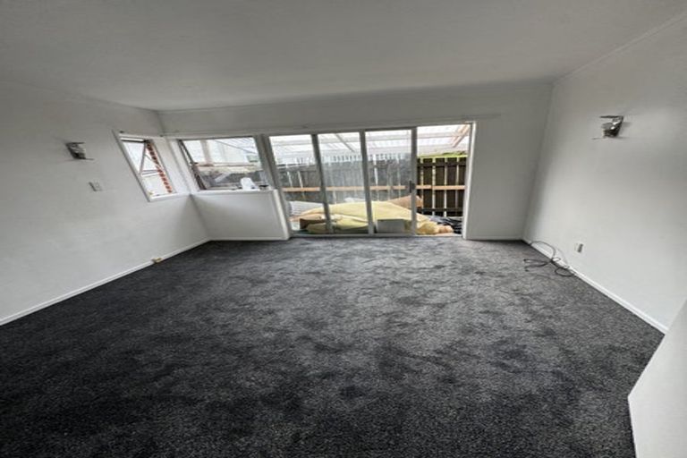 Photo of property in 31 Marina Road, Torbay, Auckland, 0630