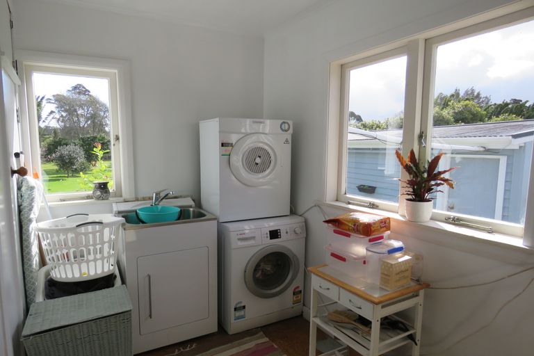 Photo of property in 28 Waimate North Road, Kerikeri, 0293