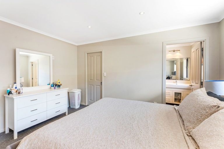 Photo of property in 5 Byron Street, Trentham, Upper Hutt, 5018