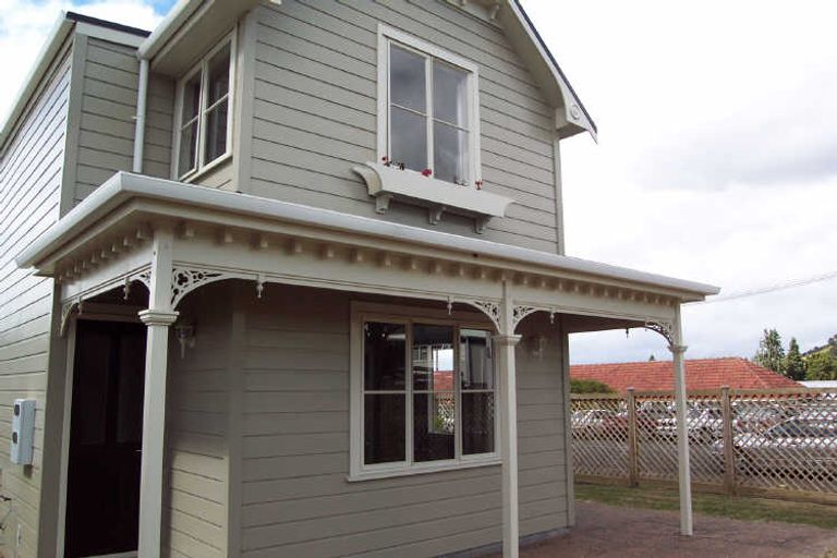 Photo of property in 2/3 Kent Road, Manurewa, Auckland, 2102