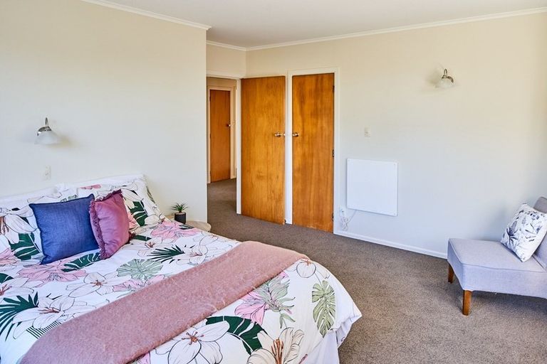 Photo of property in 22 Angell Street, Johnsonville, Wellington, 6037