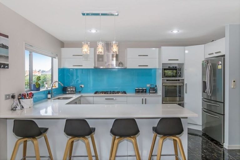 Photo of property in 4 Bella Vista Drive, Gulf Harbour, Whangaparaoa, 0930