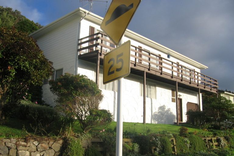 Photo of property in 56 Fyvie Avenue, Tawa, Wellington, 5028