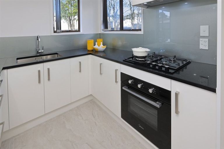 Photo of property in 93 Brunner Road, Glen Eden, Auckland, 0602