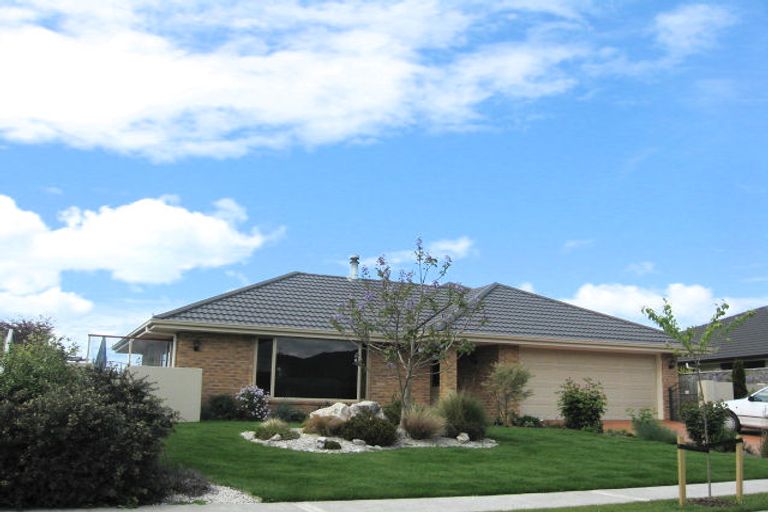 Photo of property in 24 Kendall View, Stoke, Nelson, 7011