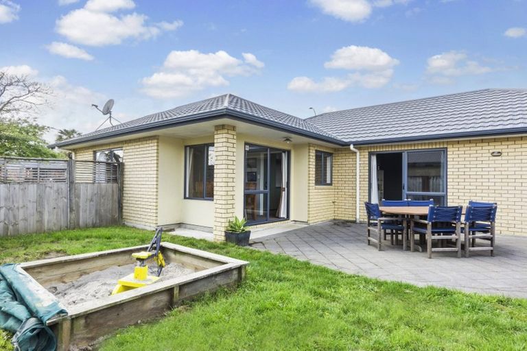 Photo of property in 9 Farringdon Avenue, Rototuna North, Hamilton, 3210