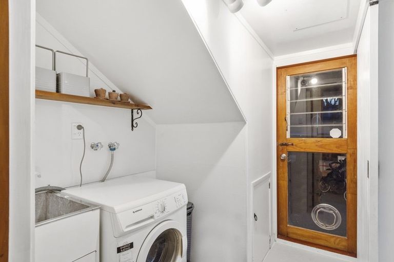 Photo of property in 42 Victory Street, Welcome Bay, Tauranga, 3112