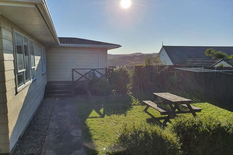 Photo of property in 159 Mark Avenue, Grenada Village, Wellington, 6037