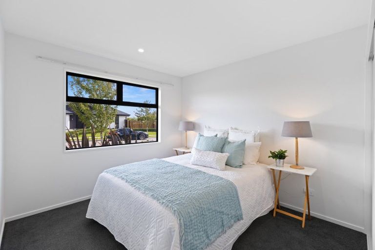 Photo of property in 41 Watkins Drive, Rangiora, 7400