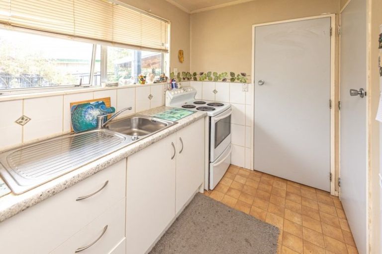 Photo of property in 7 Karyn Street, Castlecliff, Whanganui, 4501