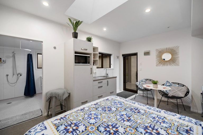 Photo of property in 75 Mcdonnell Road, Arrowtown, 9302