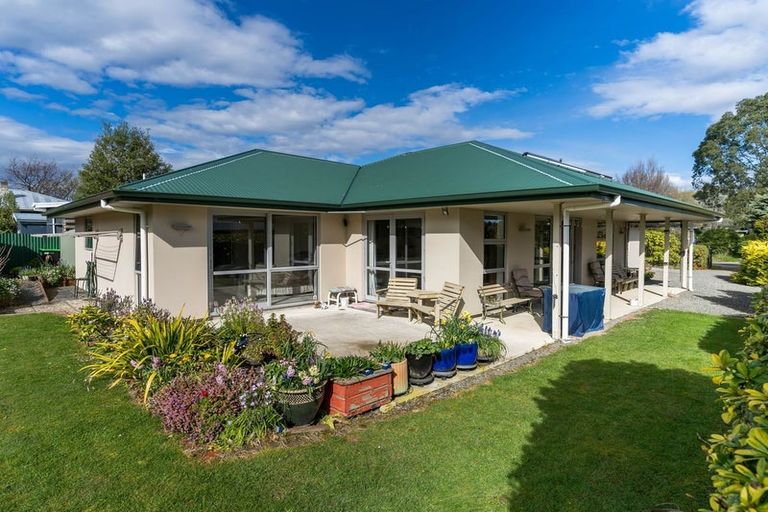 Photo of property in 37 Bernera Street, Karitane, Waikouaiti, 9471