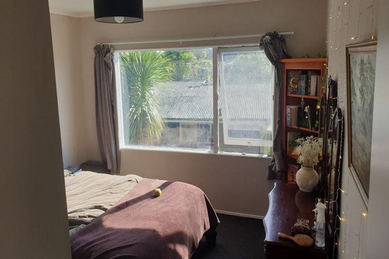 Photo of property in 2/22 Woodside Avenue, Northcote, Auckland, 0627