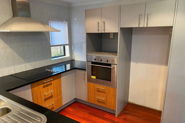 Photo of property in 44a Larne Avenue, Pakuranga Heights, Auckland, 2010