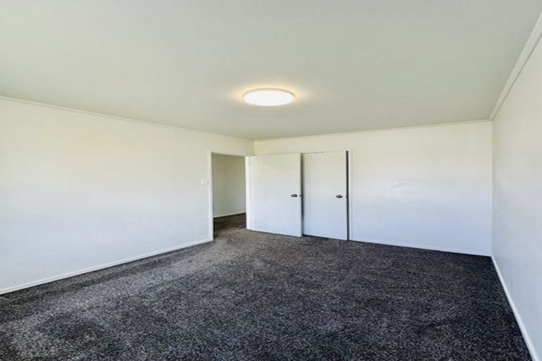 Photo of property in 48 Glynnbrooke Street, Te Atatu South, Auckland, 0610