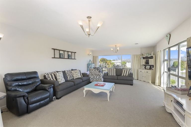 Photo of property in 51 Kennedy Drive, Levin, 5510