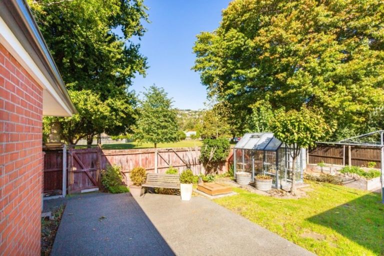 Photo of property in 24 Sloan Terrace, Cashmere, Christchurch, 8022