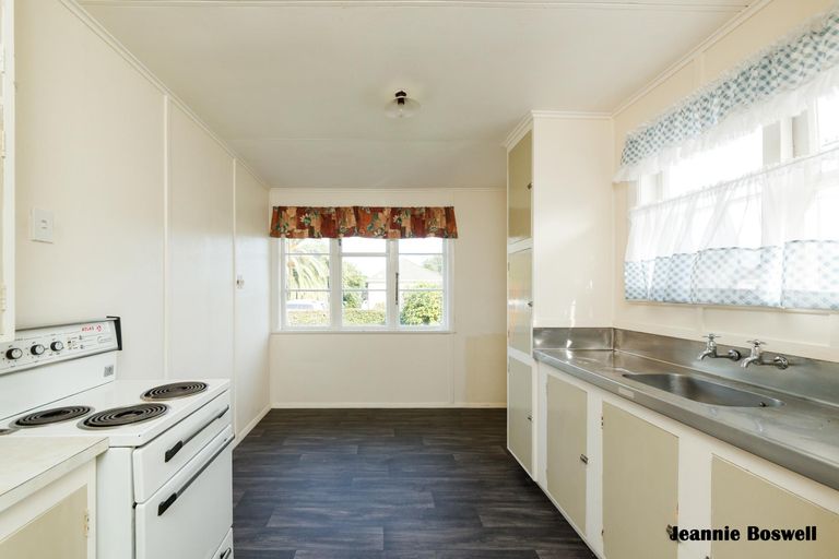 Photo of property in 4 Herrington Street, Foxton, 4814