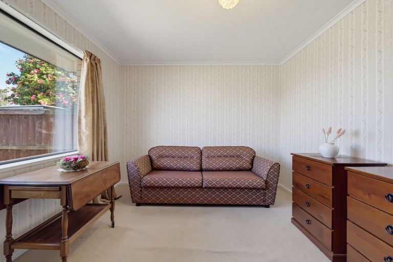 Photo of property in 19a Sheraton Place, Redwood, Christchurch, 8051