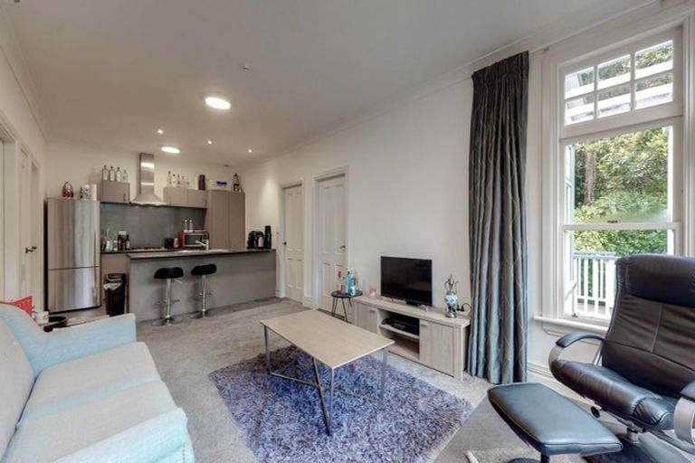 Photo of property in 44 Aurora Terrace, Kelburn, Wellington, 6012