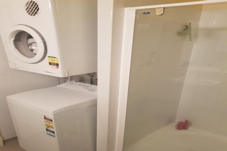 Photo of property in Kelvin House, 1b/16 The Terrace, Wellington Central, Wellington, 6011