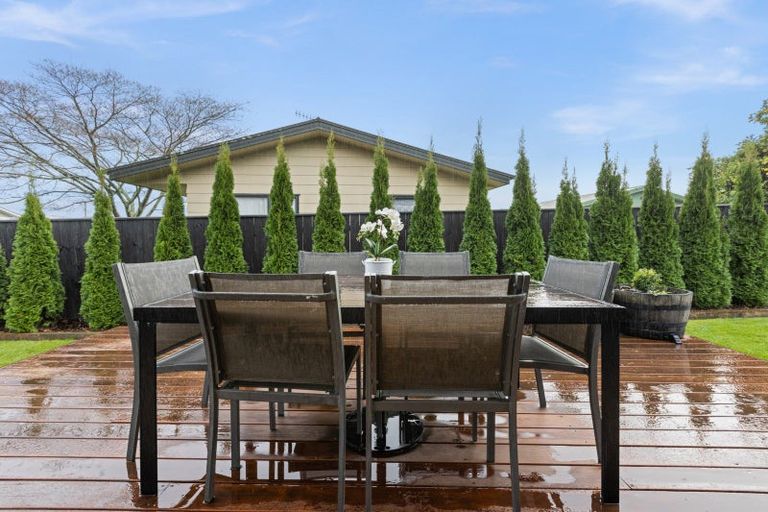 Photo of property in 35 Wynyard Crescent, Tamatea, Napier, 4112