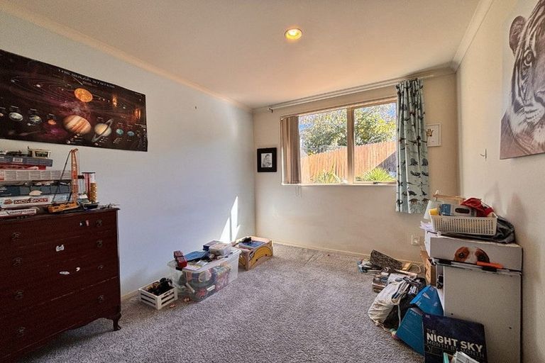 Photo of property in 25 Les Marston Place, Pukekohe, 2120
