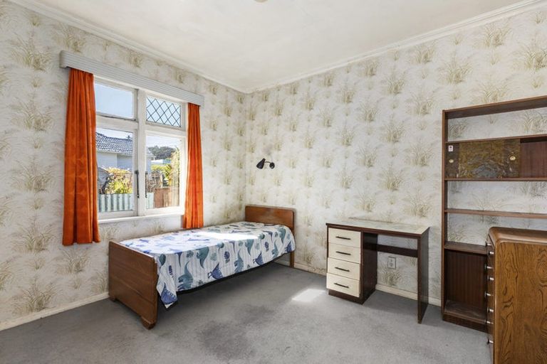 Photo of property in 32 The Parade, Island Bay, Wellington, 6023