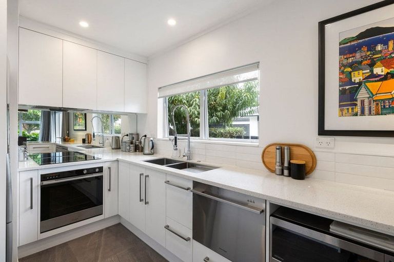 Photo of property in 78 Princes Street, Cambridge, 3434